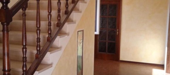 Villa de 7 divisões em Massa, Italy N.º 125965 7