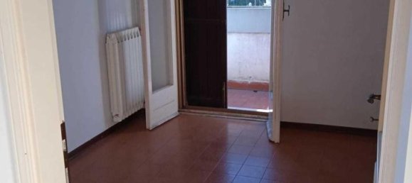 Villa de 7 divisões em Massa, Italy N.º 125965 10