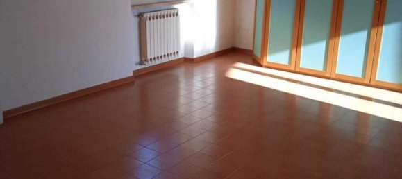 Villa de 7 divisões em Massa, Italy N.º 125965 11