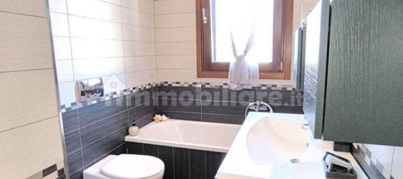 3 bedrooms Villa in Valmadrera, Italy No. 285517 24
