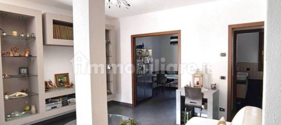3 bedrooms Villa in Valmadrera, Italy No. 285517 8