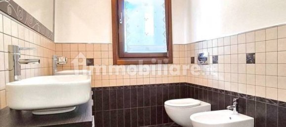 3 bedrooms Villa in Valmadrera, Italy No. 285517 16