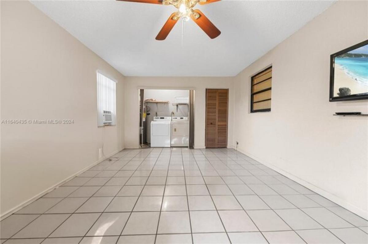 3 bedrooms House in Miami, USA No. 302970