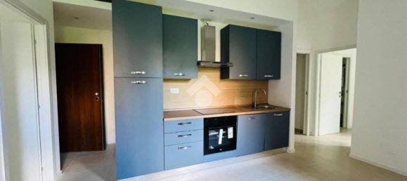 3 Schlafzimmer Wohnung in Milan, Italy, Nr. 360701 4