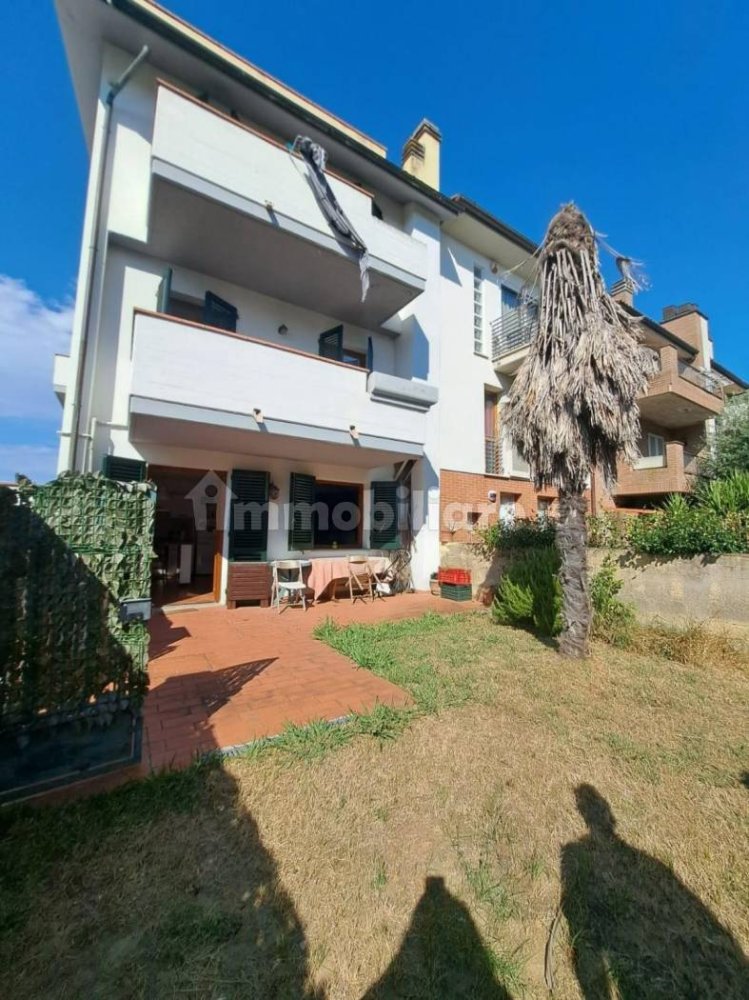 3 Schlafzimmer Haus in Empoli, Italy, Nr. 337614