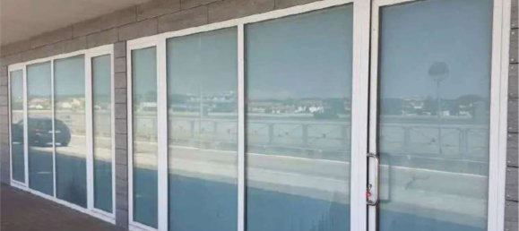 58m² Commercial property in Ravenna, Italy No. 363123 3