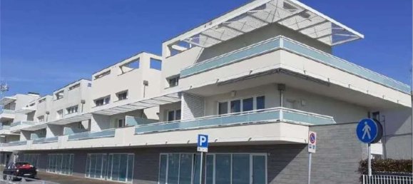 58m² Commercial property in Ravenna, Italy No. 363123 5