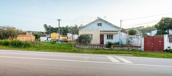 2 bedrooms House in Monte Redondo, Portugal No. 27010 19