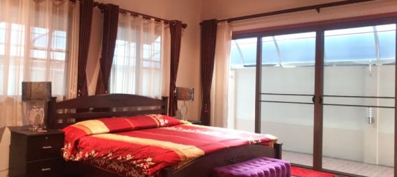 Café/restaurante de 4 dormitorios en Bang Lamung, Thailand No. 5078 10