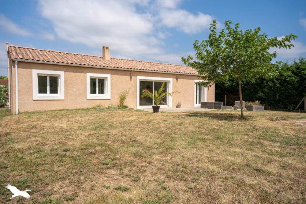 4 bedrooms Villa in Occitanie, France No. 290369