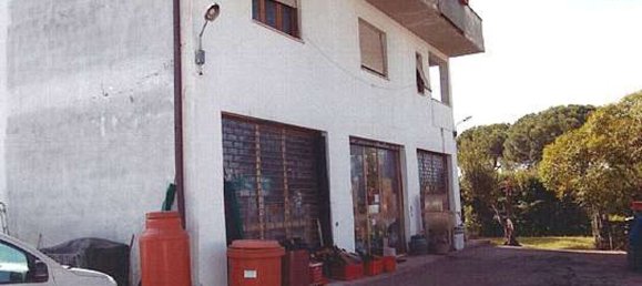 4 rooms Apartment in Perugia, Italy No. 45681 37