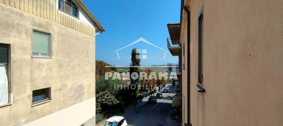 5 bedrooms House in Coriano, Italy No. 332890 16
