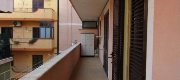 Apartamento de 6 divisões em Villa San Giovanni, Italy N.º 187384 8