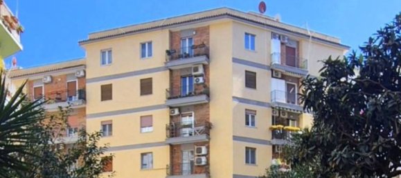 2 bedrooms Apartment in Naples, Italy No. 213678 9