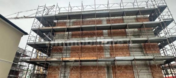 2 bedrooms Apartment in Campi Bisenzio, Italy No. 9902 16