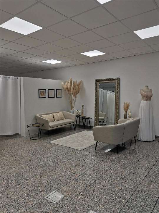 Коммерческая недвижимость 80м² в Reutlingen, Германия № 231536