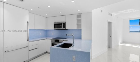 2 Schlafzimmer Gewerbliche Immobilien in Miami, USA, Nr. 615826 16