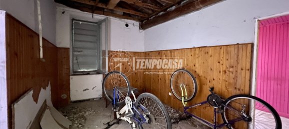 4 rooms Apartment in Guastalla, Italy No. 298122 19