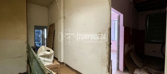 4 rooms Apartment in Guastalla, Italy No. 298122 18