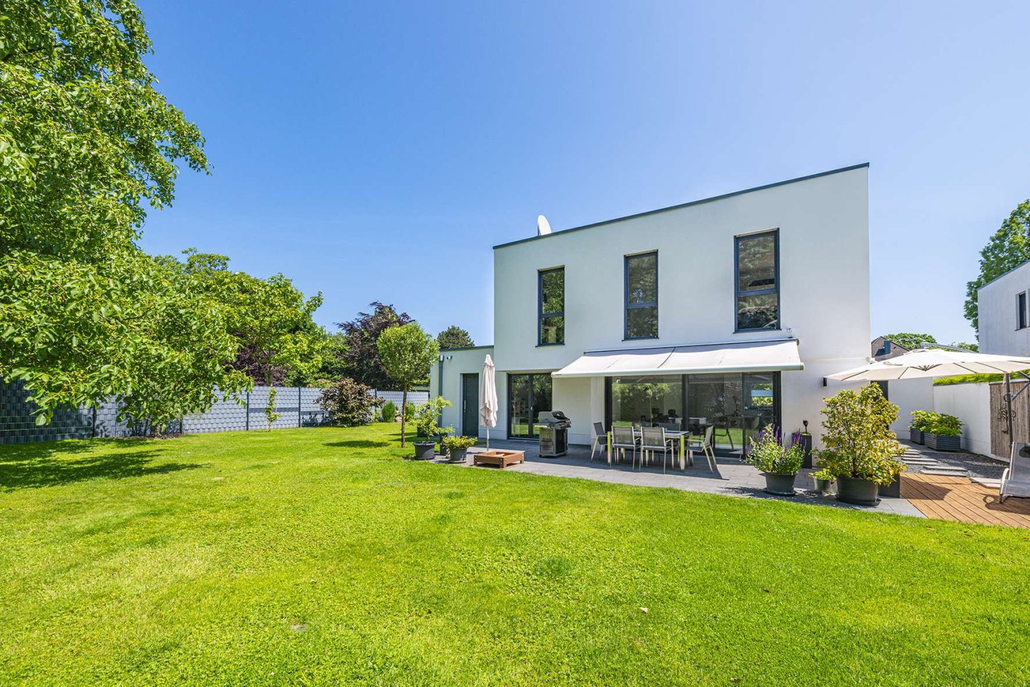 3 bedrooms House in Monchengladbach, Germany No. 247416