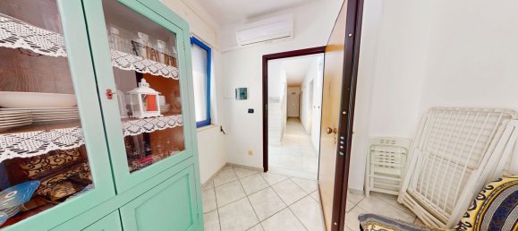 Apartamento de 2 dormitorios en Otranto, Italy No. 336970 4