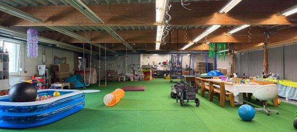 1384m² Building in Essen, Germany No. 322974 3