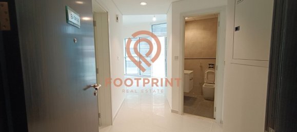 2 bedrooms Apartment in Dubai, UAE No. 24388 2