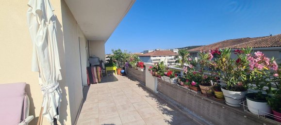 Apartamento de 4 habitaciónes en La Valette-du-Var, France No. 330112 3