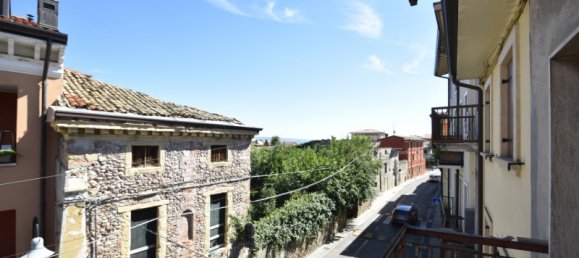 Casa de 3 habitaciónes en Bussolengo, Italy No. 362962 34