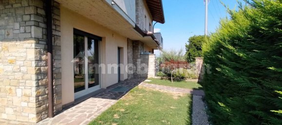 2 غرف نوم فيلا في Bonate Sopra, Italy رقم 377413 4