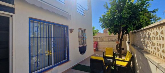 2 bedrooms Bungalow in Torrevieja, Spain No. 280963 2