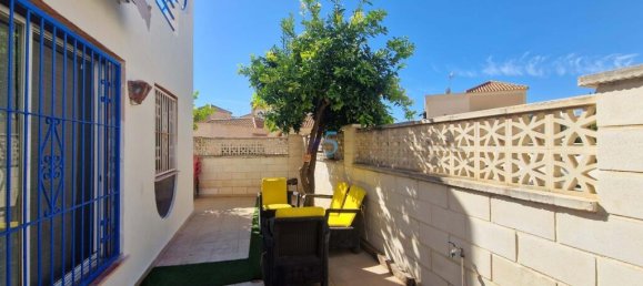 2 bedrooms Bungalow in Torrevieja, Spain No. 280963 3