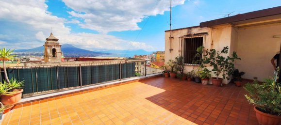 2 bedrooms Apartment in Naples, Italy No. 321883 5