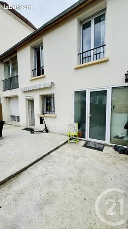 3 bedrooms House in Sarcelles, France No. 303382