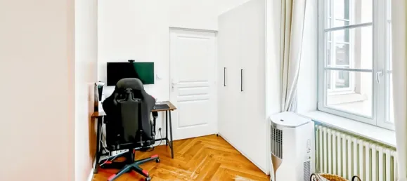 Квартира с 2 спальнями в Лион, Франция № 351169 5