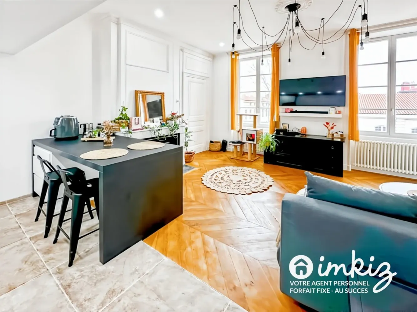 Квартира с 2 спальнями в Лион, Франция № 351169