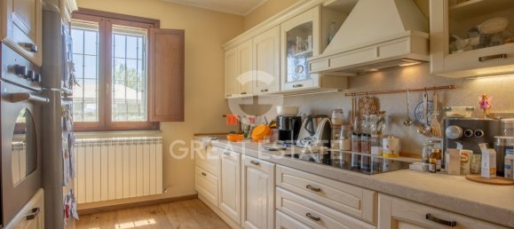 3 bedrooms House in Castiglione del Lago, Italy No. 291148 9