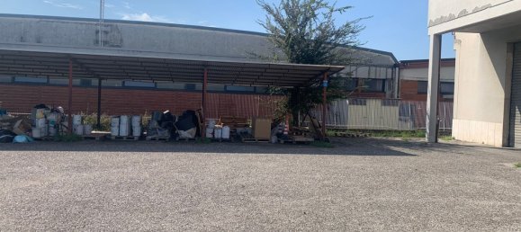 Entrepôt à Meda, Italy 1050m² No. 378461 8