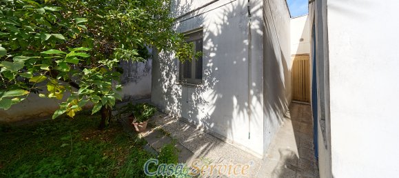 3 bedrooms House in Alezio, Italy No. 86880 26