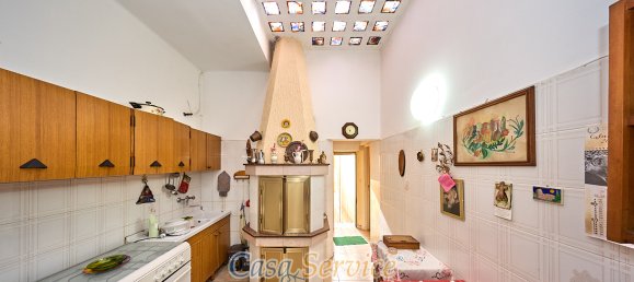 3 bedrooms House in Alezio, Italy No. 86880 9