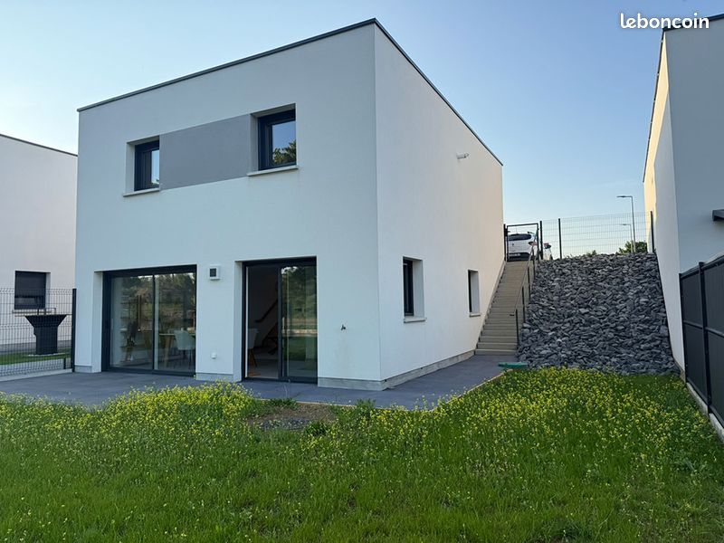 Villa de 4 habitaciónes en Talange, France No. 61793