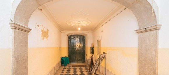 1233m² Building in Lisbon, Portugal No. 99206 26