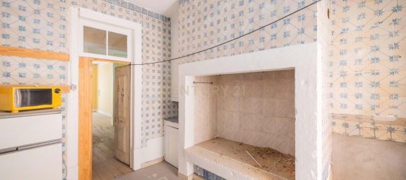 1233m² Building in Lisbon, Portugal No. 99206 22