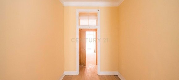 1233m² Building in Lisbon, Portugal No. 99206 15