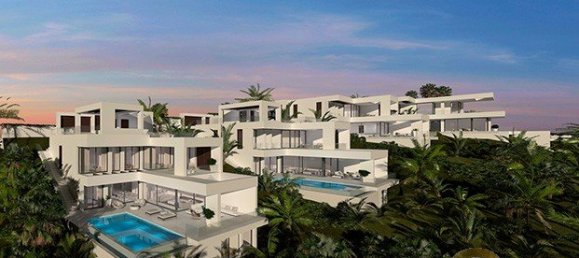 3 bedrooms Villa in Estepona, Spain No. 9952 8