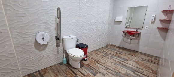 Propriété commerciale à Isla Cristina, Spain 168m² No. 149700 30