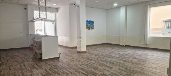 Propriété commerciale à Isla Cristina, Spain 168m² No. 149700 2