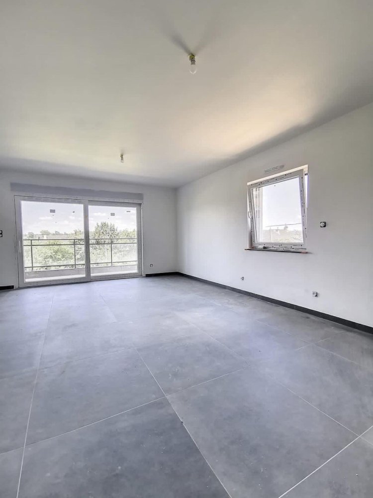 2 bedrooms Apartment in Sarreguemines, France No. 70507