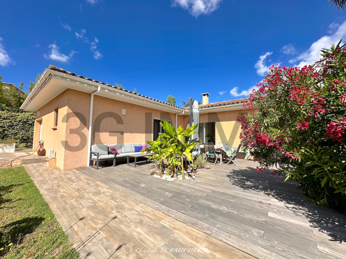 Villa de 2 dormitorios en Afa, France No. 263607