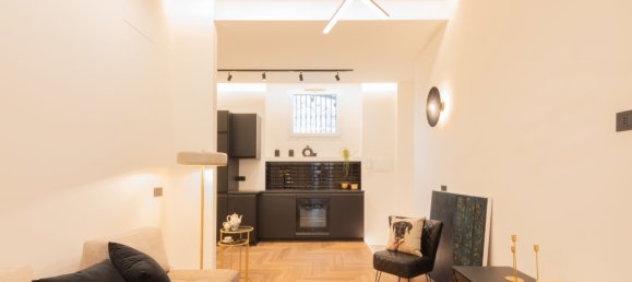 3-salle Appartement à Milan, Italy No. 244477 5